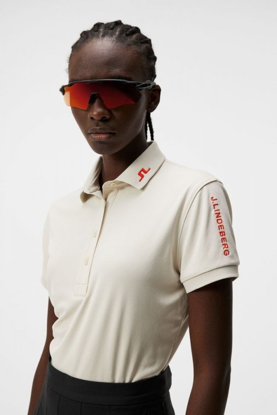 J.Lindeberg Tour Tech Polo, Almond Milk, dámské golfové tričko